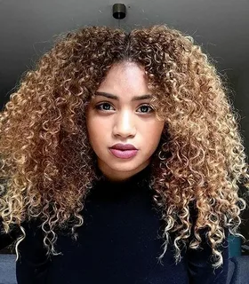Best Haircuts for Managing Frizzy Wavy Medium Curly Hair