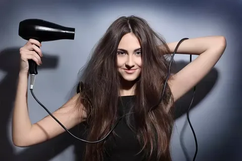 Drying Techniques That Preserve Your Natural Waves